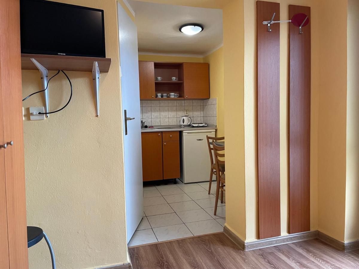 Apartmany Forro Rybarska Velky Meder Luaran gambar